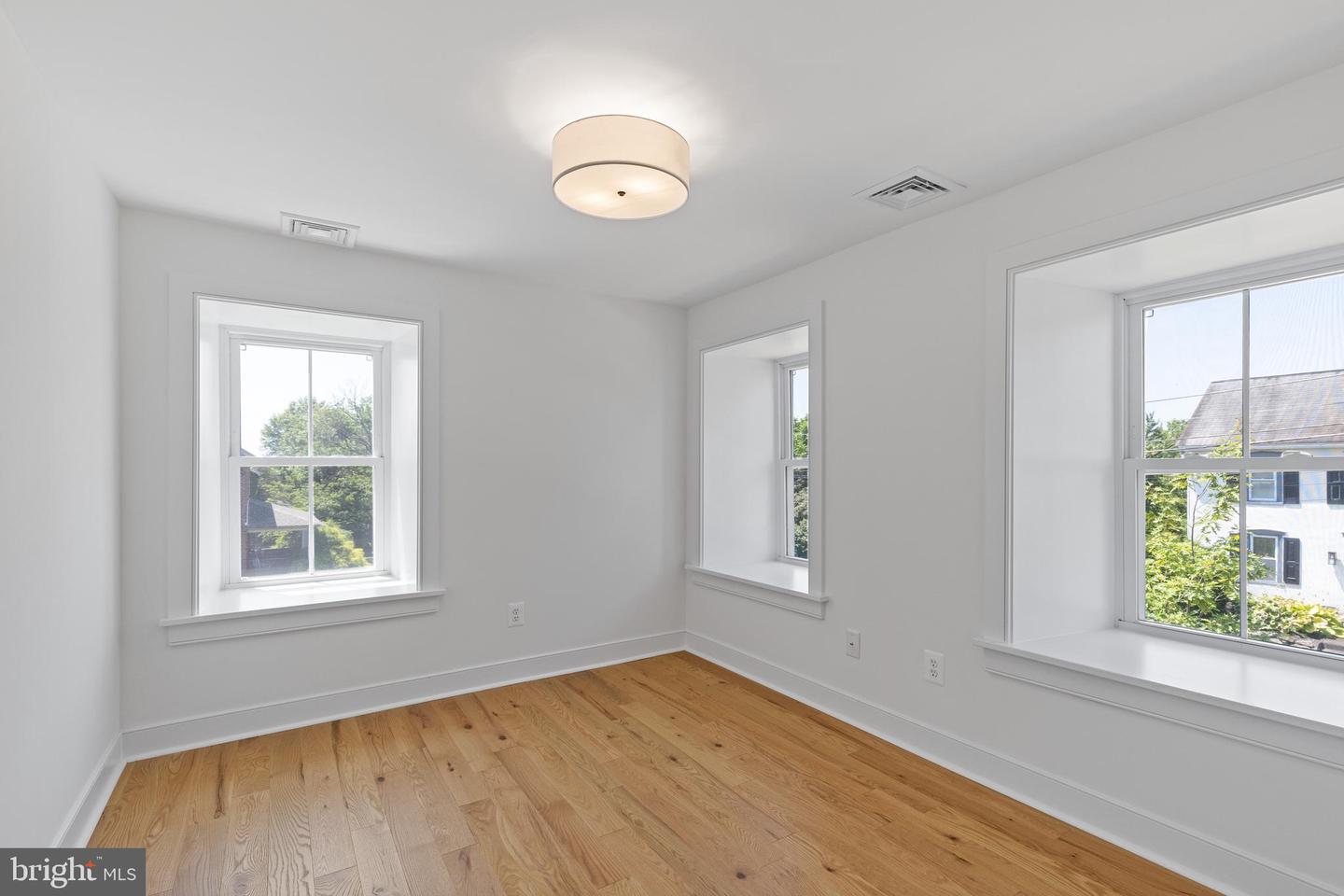 Harleysville, Pennsylvania, 19438, United States, 4 Bedrooms Bedrooms, ,3 BathroomsBathrooms,Residential,For Sale,1999603