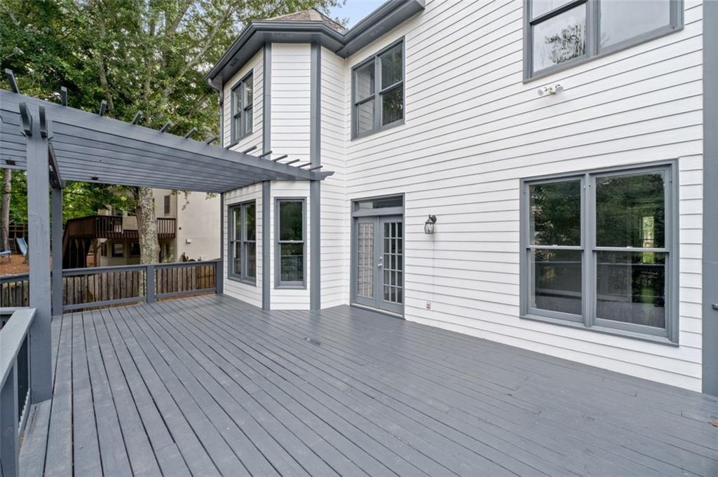 Alpharetta, Georgia, 30022, United States, 4 Bedrooms Bedrooms, ,4 BathroomsBathrooms,Residential,For Sale,1919547