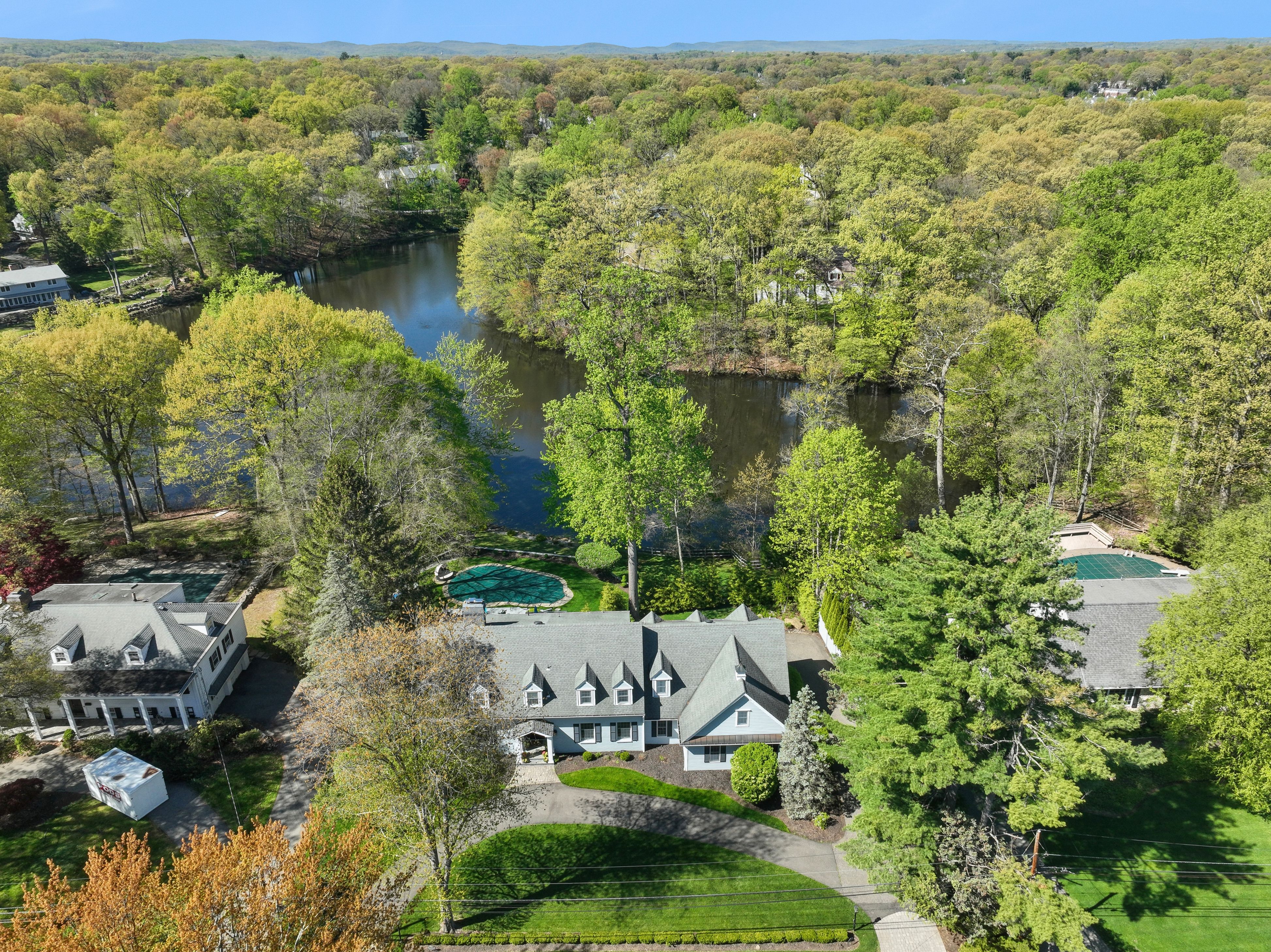  372 Lakeview Drive, Wyckoff, NJ 07481 - 物件實景