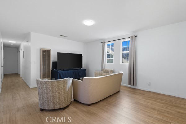 Los Angeles, California, 90007, United States, ,Residential,For Sale,1979560