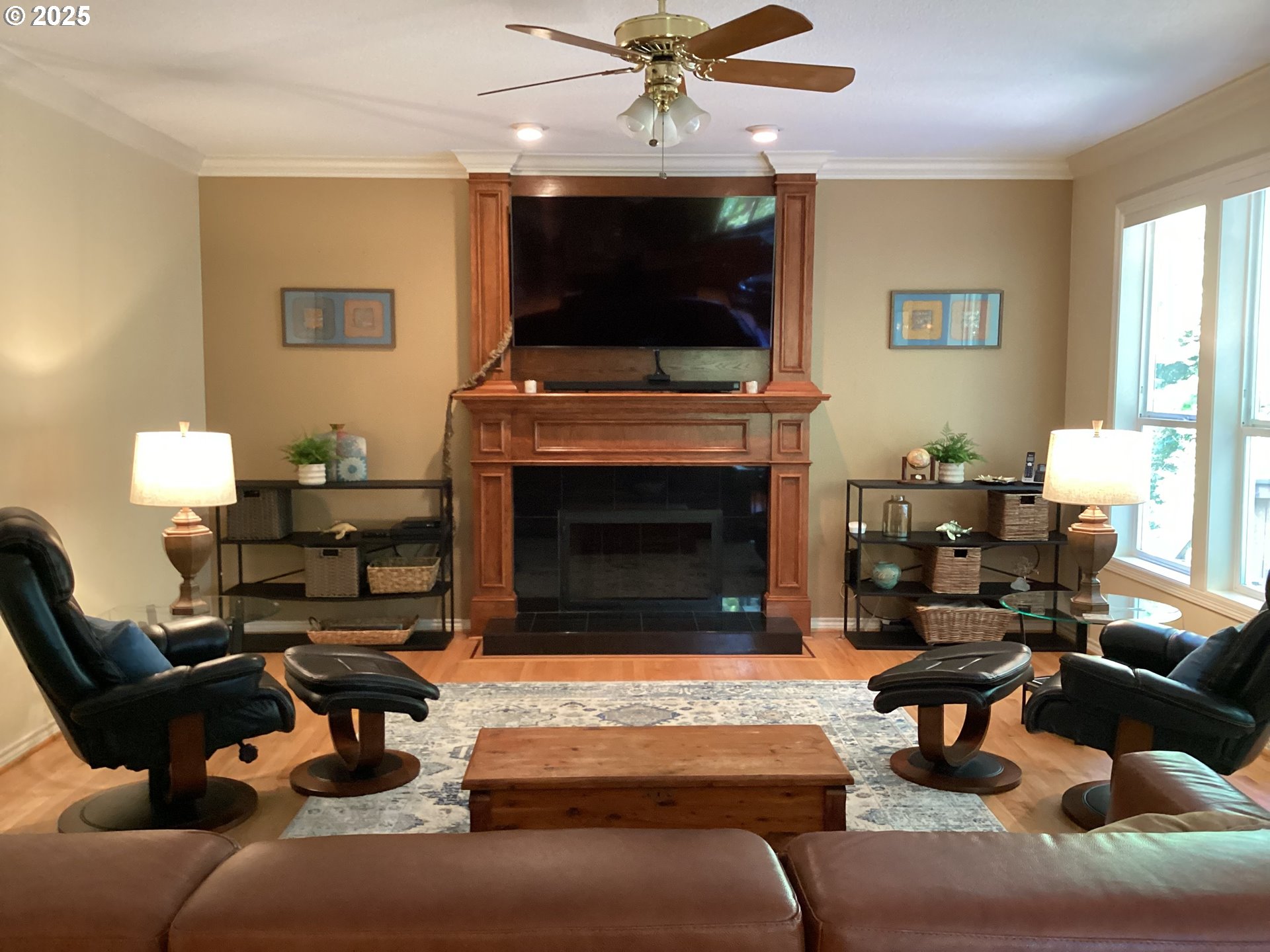 Portland, Oregon, 97223, United States, 4 Bedrooms Bedrooms, ,2 BathroomsBathrooms,Residential,For Sale,1892030