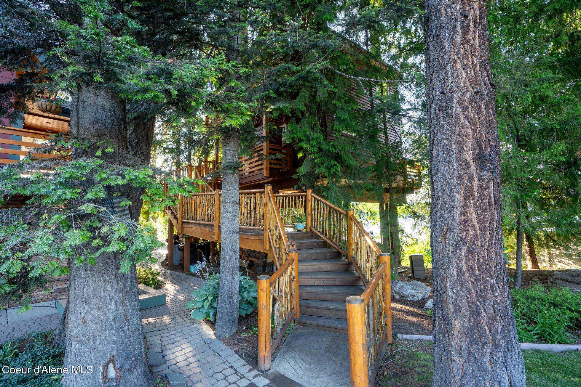 Newport, Washington, 99156, United States, 3 Bedrooms Bedrooms, ,3 BathroomsBathrooms,Residential,For Sale,1900735