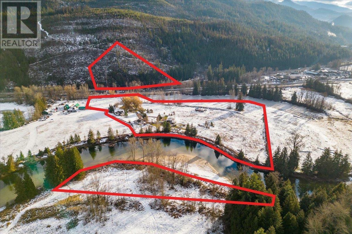 SICAMOUS, British Columbia, V0E 2V4, CA, 2 Bedrooms Bedrooms, ,2 BathroomsBathrooms,Residential,For Sale,1836920