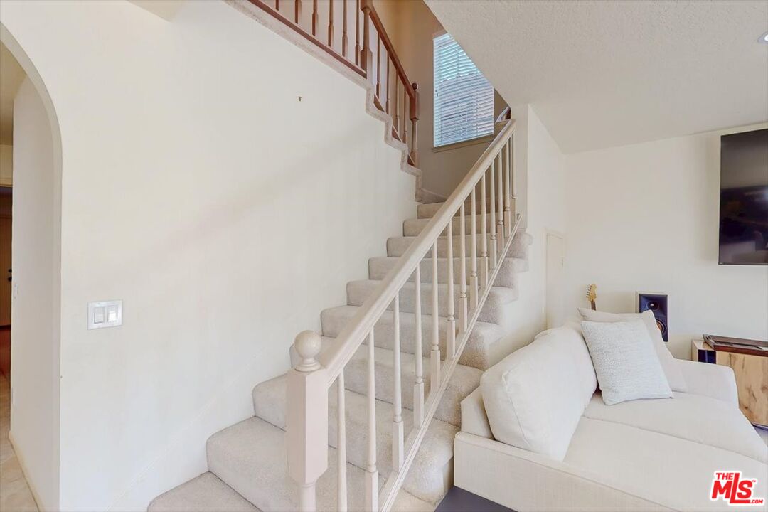 Porter Ranch, California, 91326, United States, 4 Bedrooms Bedrooms, ,3 BathroomsBathrooms,Residential,For Sale,1906036