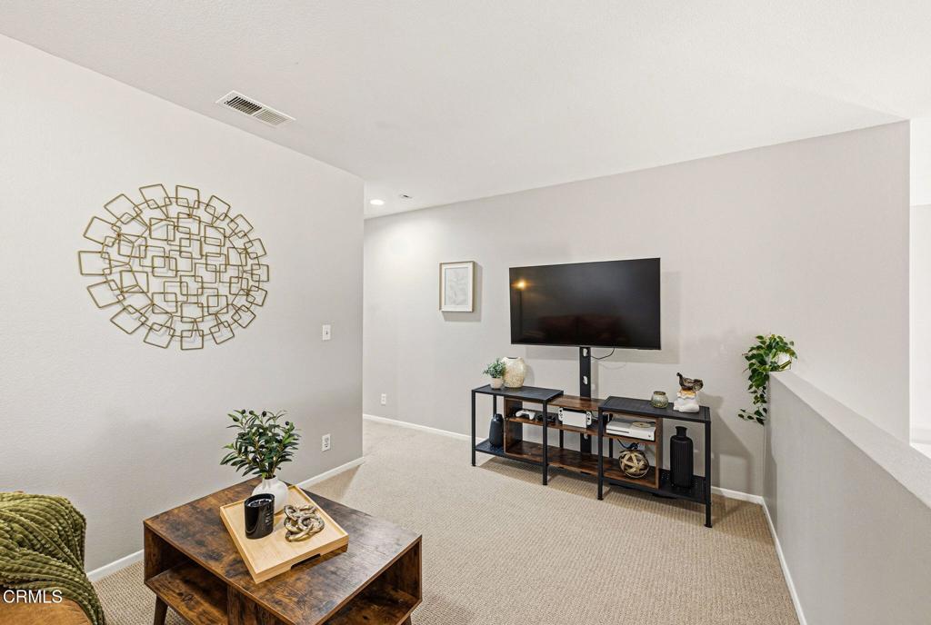 Oxnard, California, 93030, United States, 2 Bedrooms Bedrooms, ,3 BathroomsBathrooms,Residential,For Sale,1974361