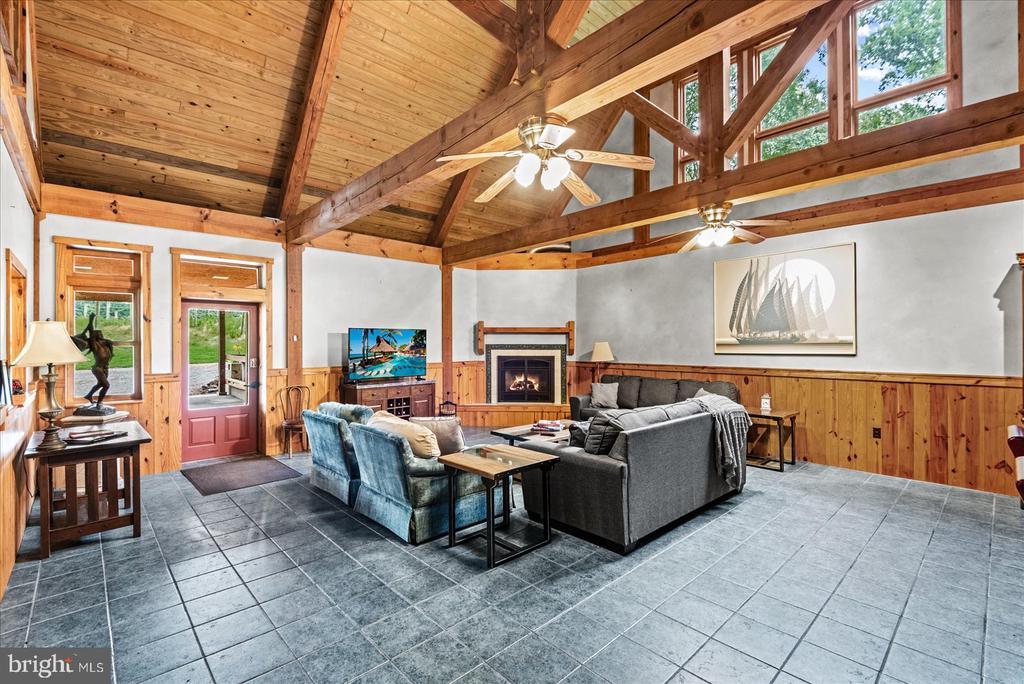 King George, Virginia, 22485, United States, 1 Bedroom Bedrooms, ,2 BathroomsBathrooms,Residential,For Sale,1901927