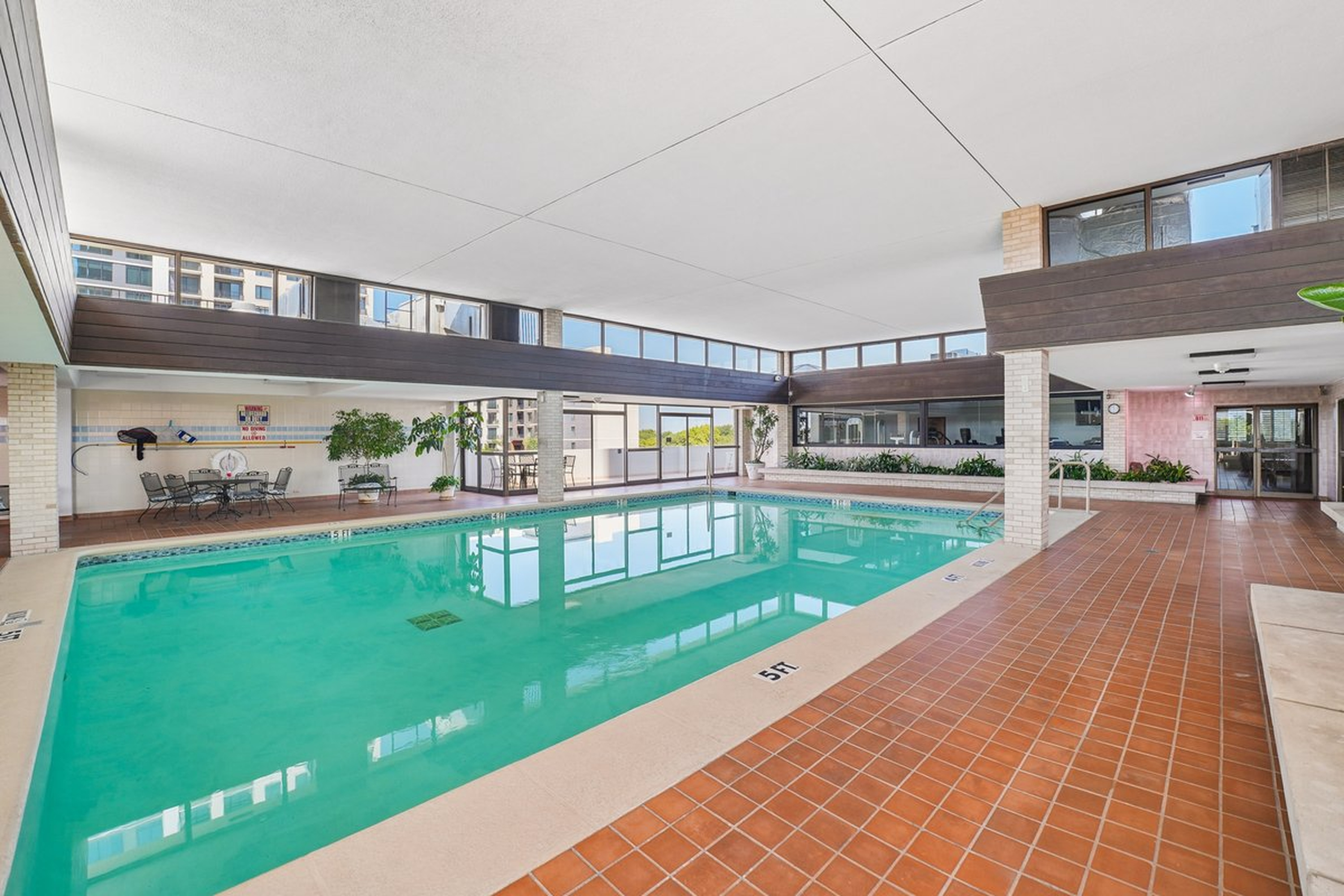  Panoramic Dallas Skyline Views  Renovated Luxury Residence at The Athena - 物件實景
