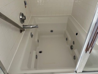 Chicago, Illinois, 60643, United States, 4 Bedrooms Bedrooms, ,4 BathroomsBathrooms,Residential,For Sale,2005951