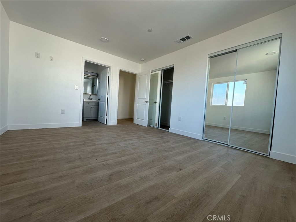 LOS ANGELES, California, 90001, United States, ,Residential,For Sale,1810570
