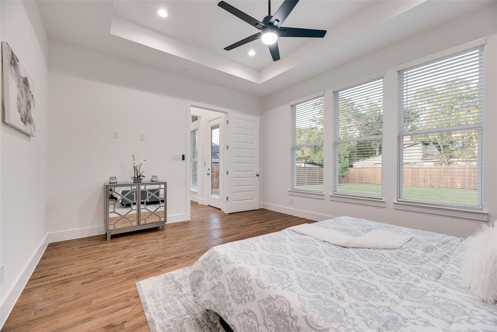 Dallas, Texas, 75211, United States, 4 Bedrooms Bedrooms, ,4 BathroomsBathrooms,Residential,For Sale,1893566