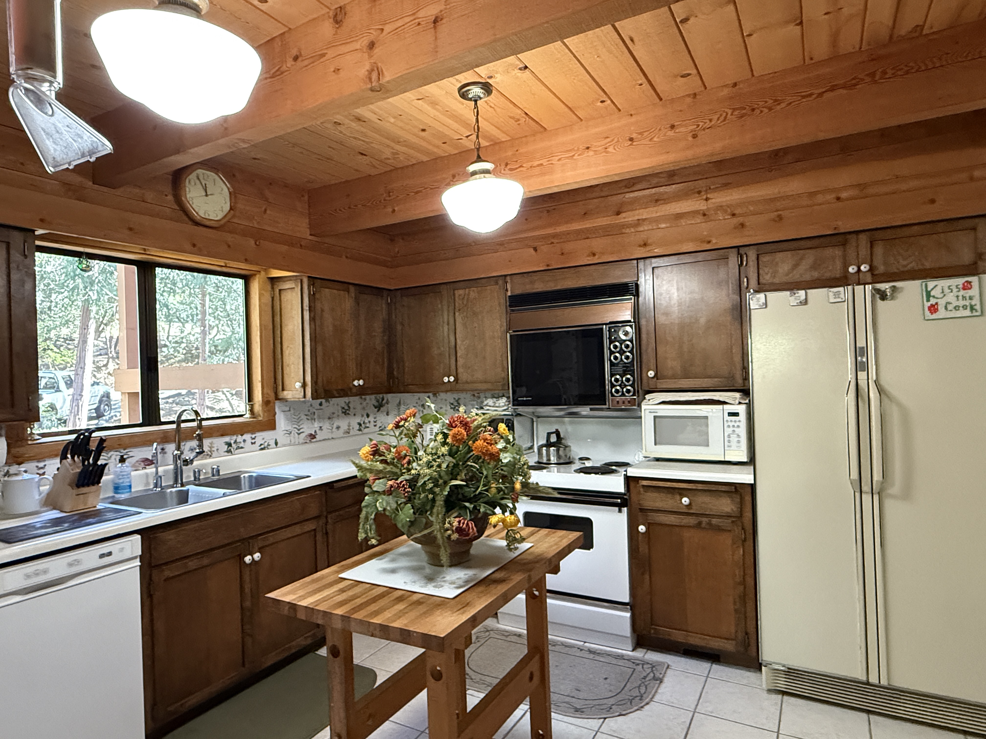 Mariposa, California, 95338, United States, 3 Bedrooms Bedrooms, ,3 BathroomsBathrooms,Residential,For Sale,1973787