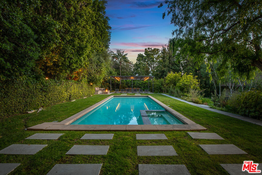 Los Angeles, California, 90077, United States, 5 Bedrooms Bedrooms, ,7 BathroomsBathrooms,Residential,For Sale,1827640