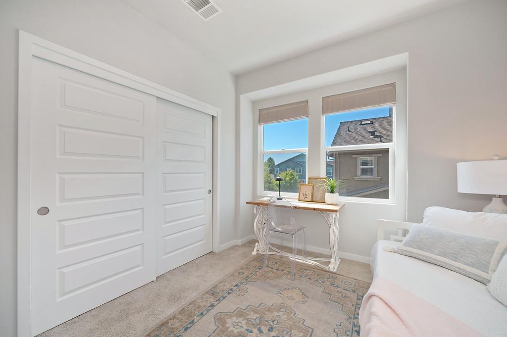 Sacramento, California, 95816, United States, 3 Bedrooms Bedrooms, ,3 BathroomsBathrooms,Residential,For Sale,1916793