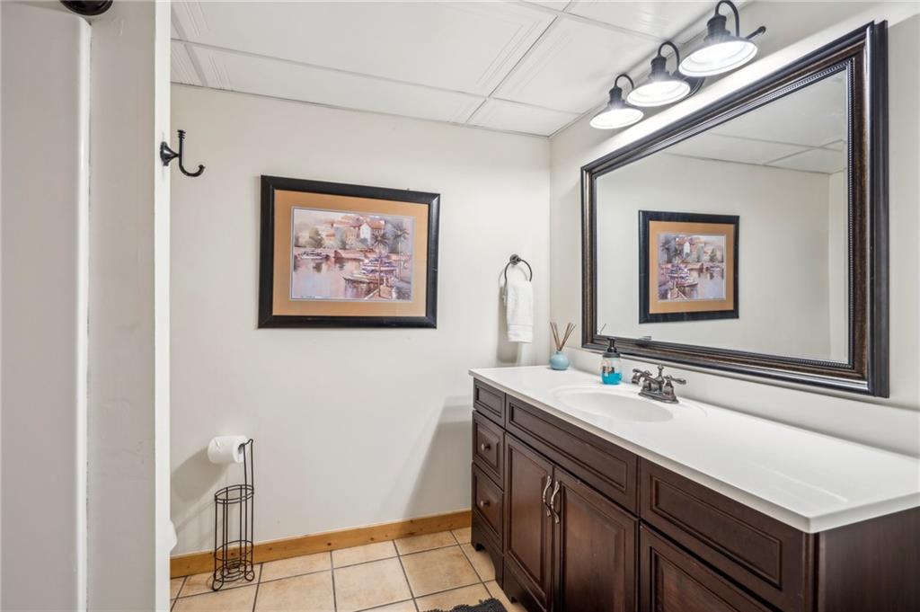 Ellijay, Georgia, 30540, United States, 4 Bedrooms Bedrooms, ,3 BathroomsBathrooms,Residential,For Sale,1957271