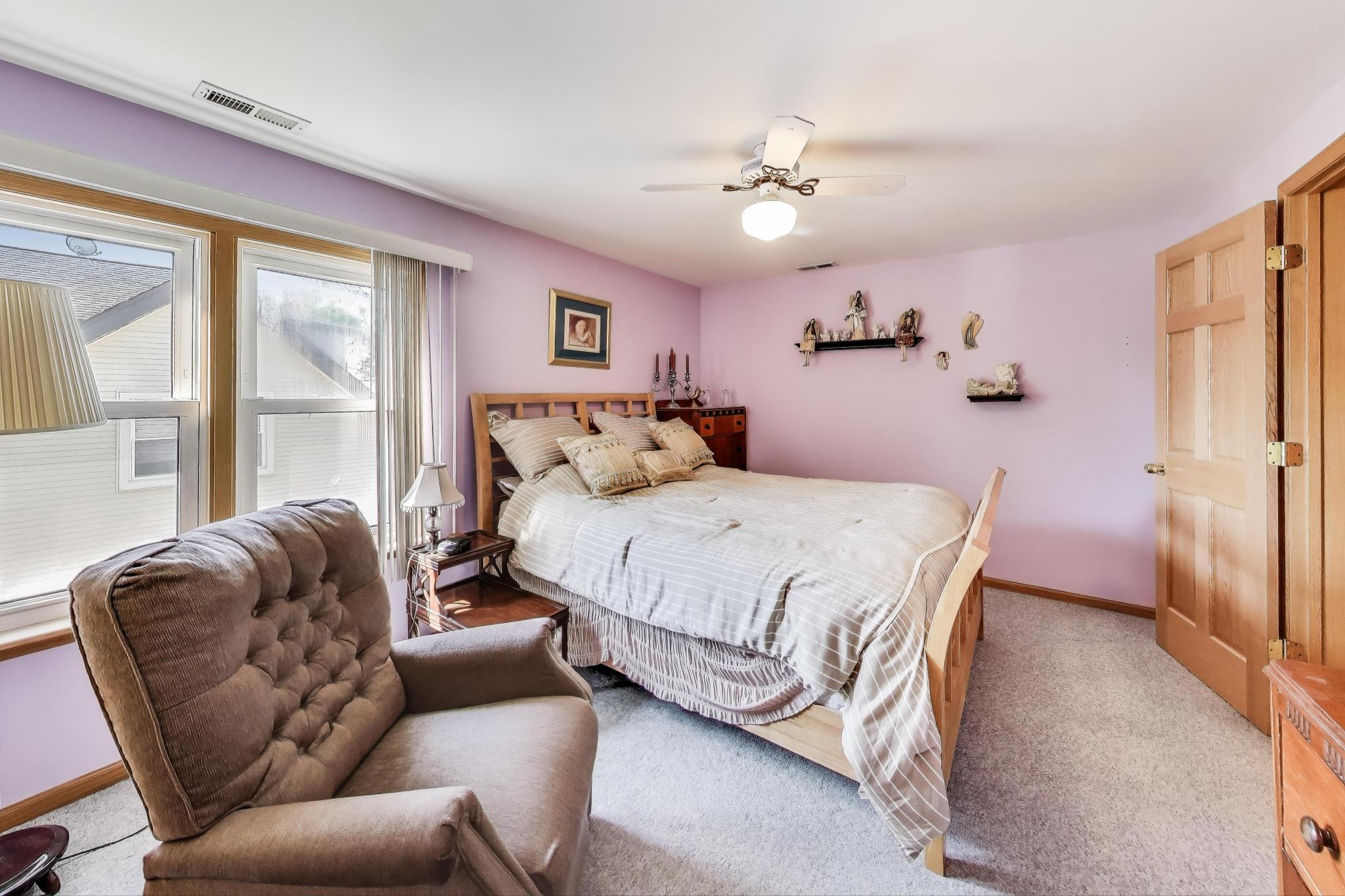 Harwood Heights, Illinois, 60706, United States, 2 Bedrooms Bedrooms, ,Residential,For Sale,1928738