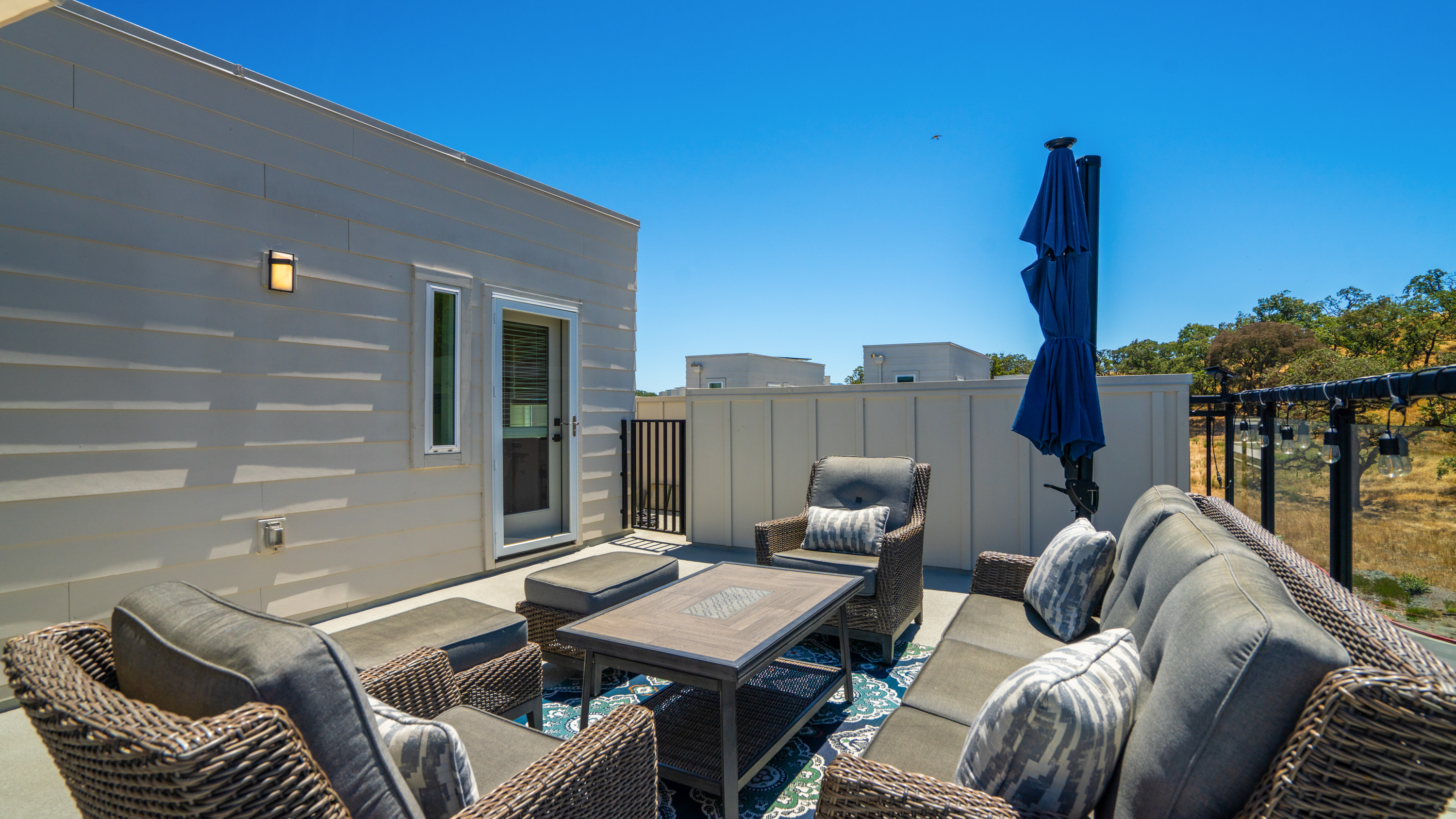  Modern Townhome in Novato - 物件實景