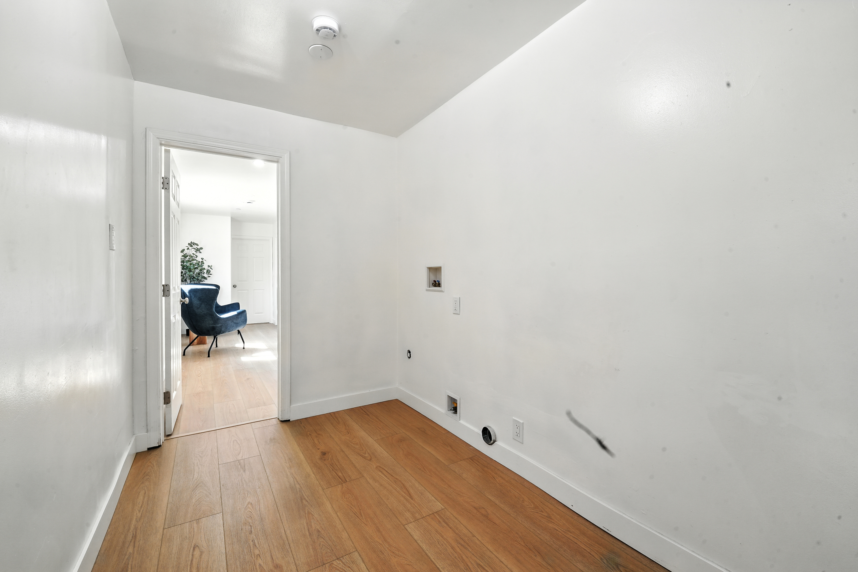 Los Angeles, California, 90042, United States, 3 Bedrooms Bedrooms, ,3 BathroomsBathrooms,Residential,For Sale,1909729