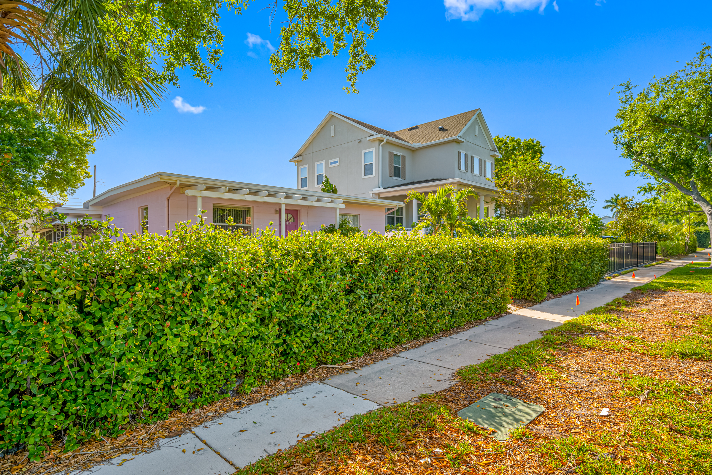 St Petersburg, Florida, 33701, United States, 2 Bedrooms Bedrooms, ,1 BathroomBathrooms,Residential,For Sale,1862109