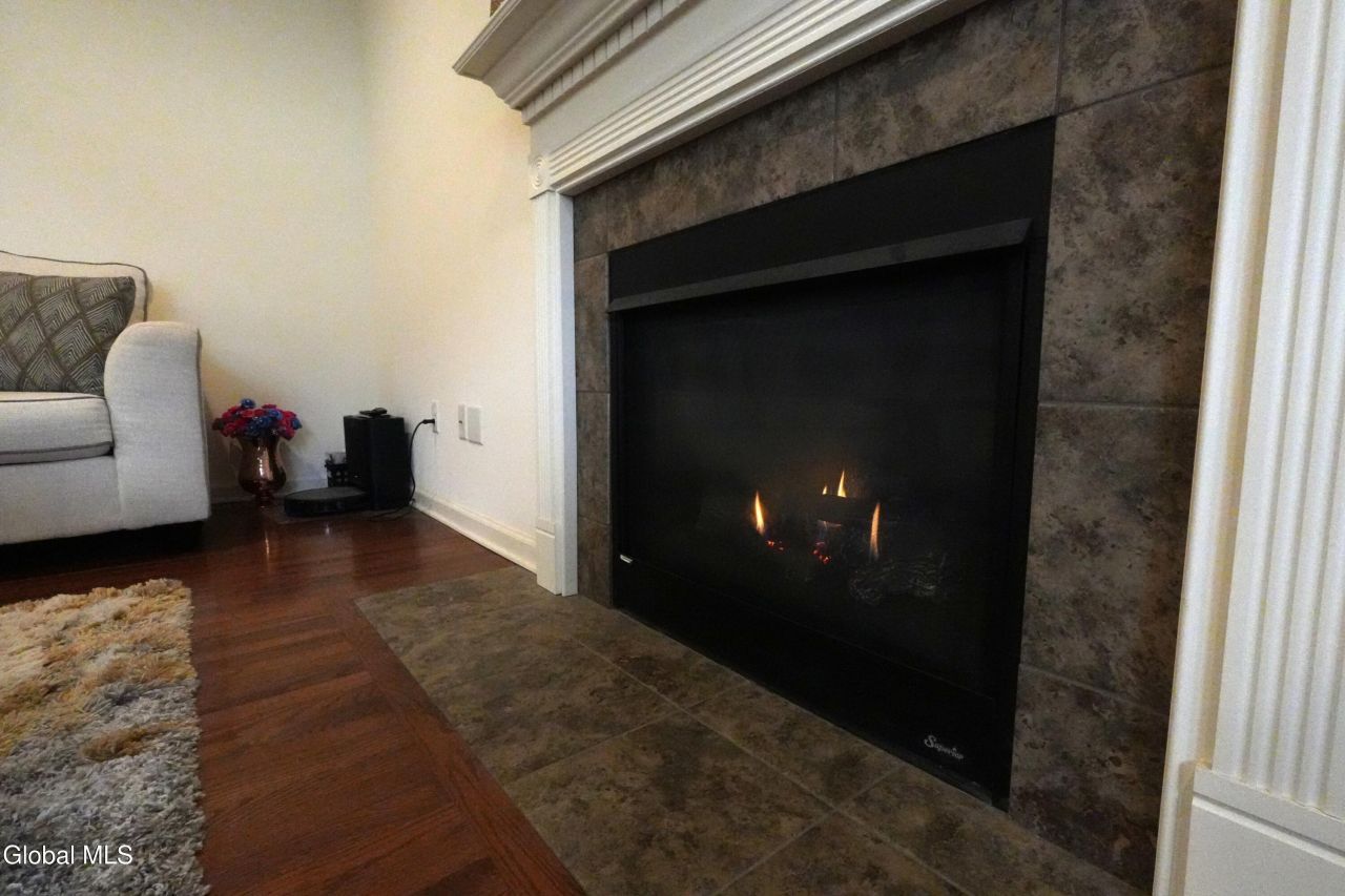 Rensselaer, New York, 12144, United States, 3 Bedrooms Bedrooms, ,3 BathroomsBathrooms,Residential,For Sale,1995950