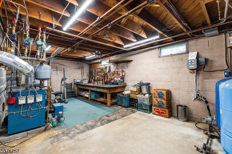 Chester Twp., New Jersey, 07836, United States, 4 Bedrooms Bedrooms, ,4 BathroomsBathrooms,Residential,For Sale,1917554