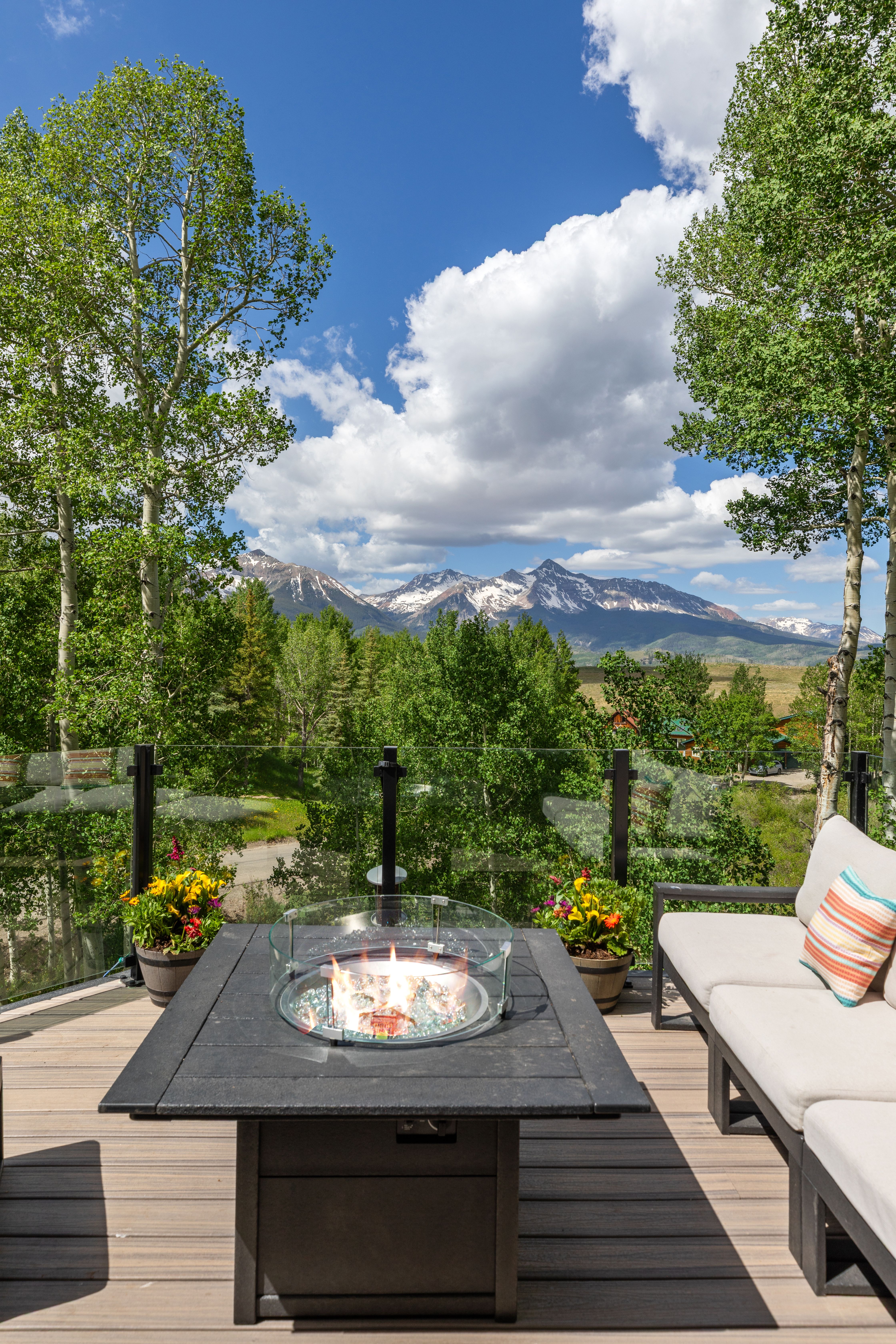  Secluded 4 Bed / 4 Bath Telluride Property - 物件實景