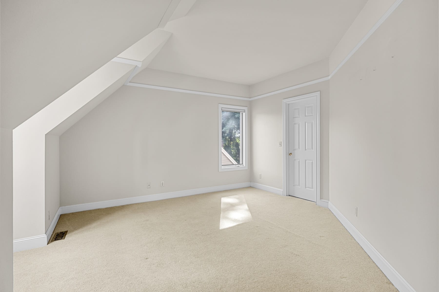 16419 LEXINGTON CT Lake Oswego, OR 97034 - 物件實景