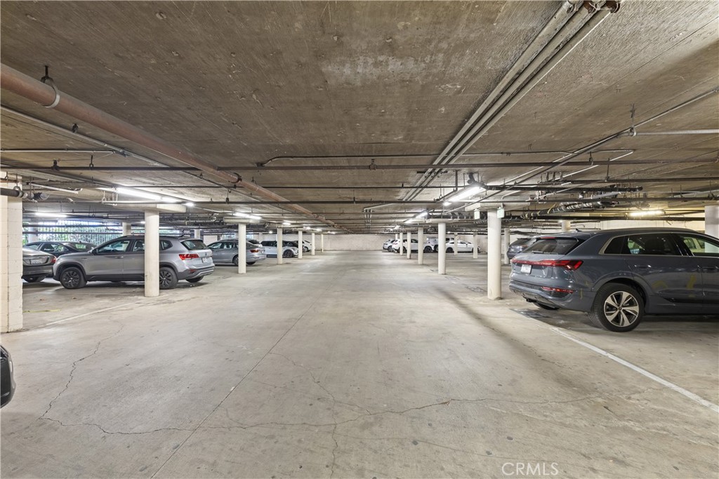 Woodland Hills, California, 91367, United States, 2 Bedrooms Bedrooms, ,2 BathroomsBathrooms,Residential,For Sale,1966516