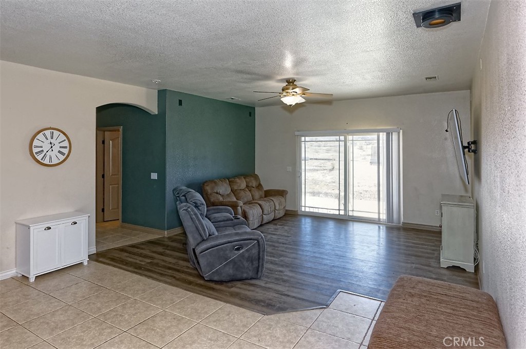 Phelan, California, 92371, United States, 3 Bedrooms Bedrooms, ,2 BathroomsBathrooms,Residential,For Sale,2009101