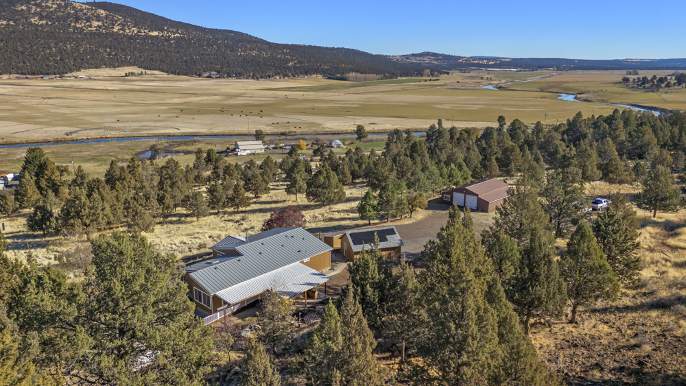 KLAMATH FALLS, Oregon, 97603, United States, 3 Bedrooms Bedrooms, ,2 BathroomsBathrooms,Residential,For Sale,1984310