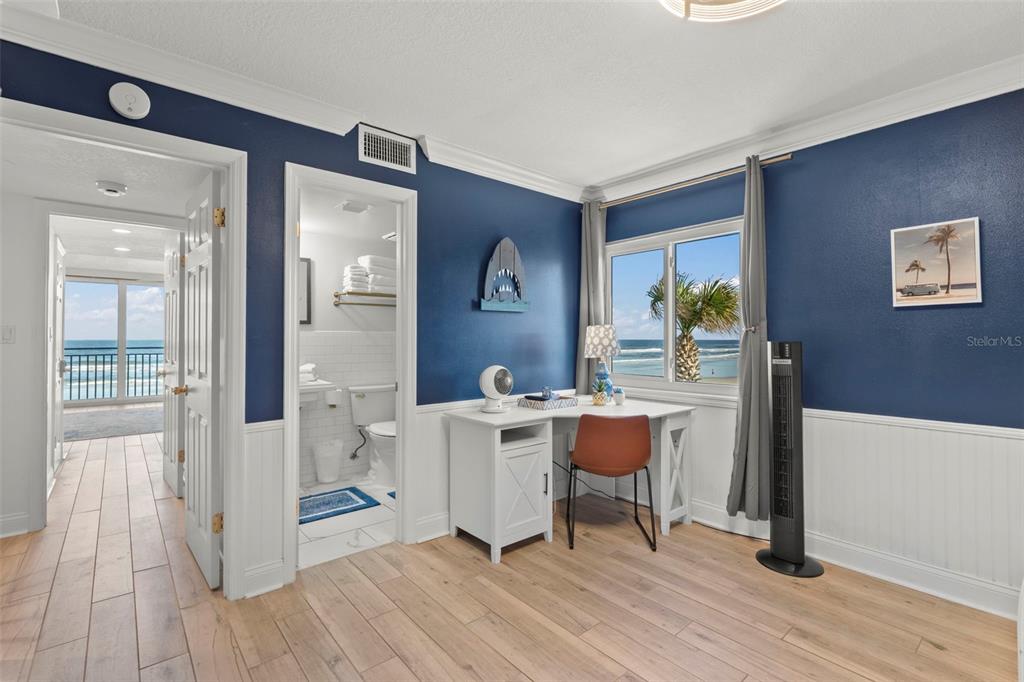 New Smyrna Beach, Florida, 32169, United States, 2 Bedrooms Bedrooms, ,3 BathroomsBathrooms,Residential,For Sale,1987395