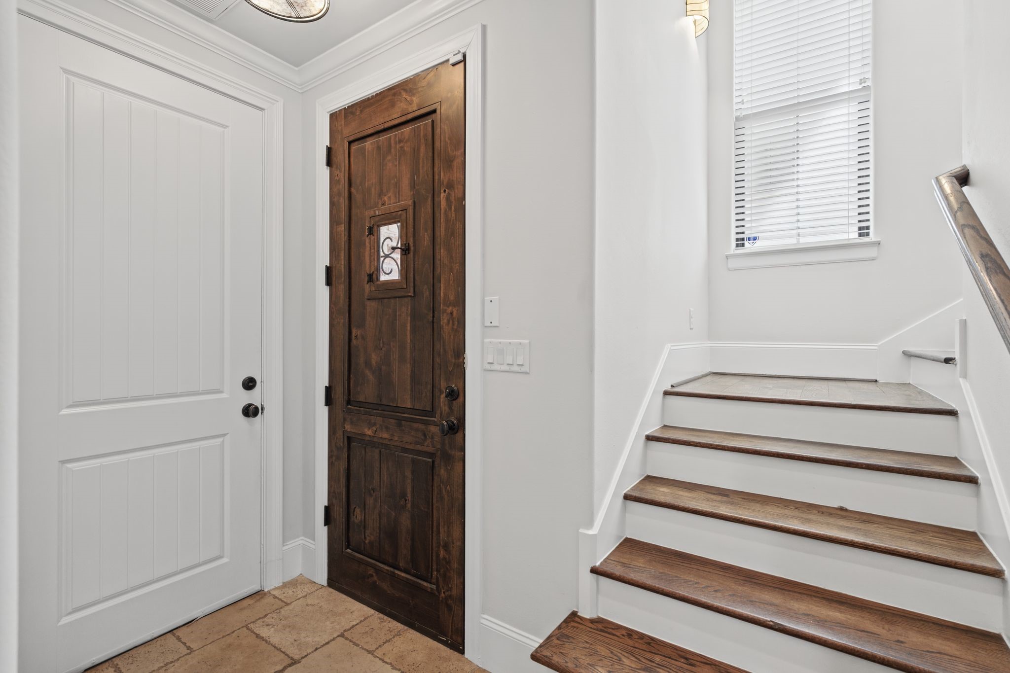  4122 Floyd Street A - 物件實景