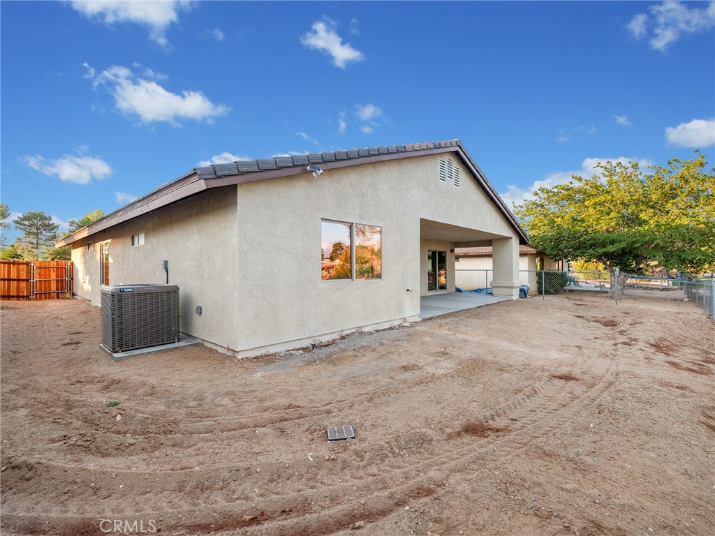 Victorville, California, 92395, United States, 3 Bedrooms Bedrooms, ,2 BathroomsBathrooms,Residential,For Sale,1948419