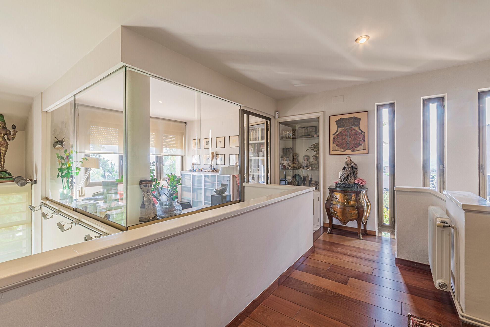  Exclusive single-family home with a large yard, views, and privacy in La Miranda - 物件實景