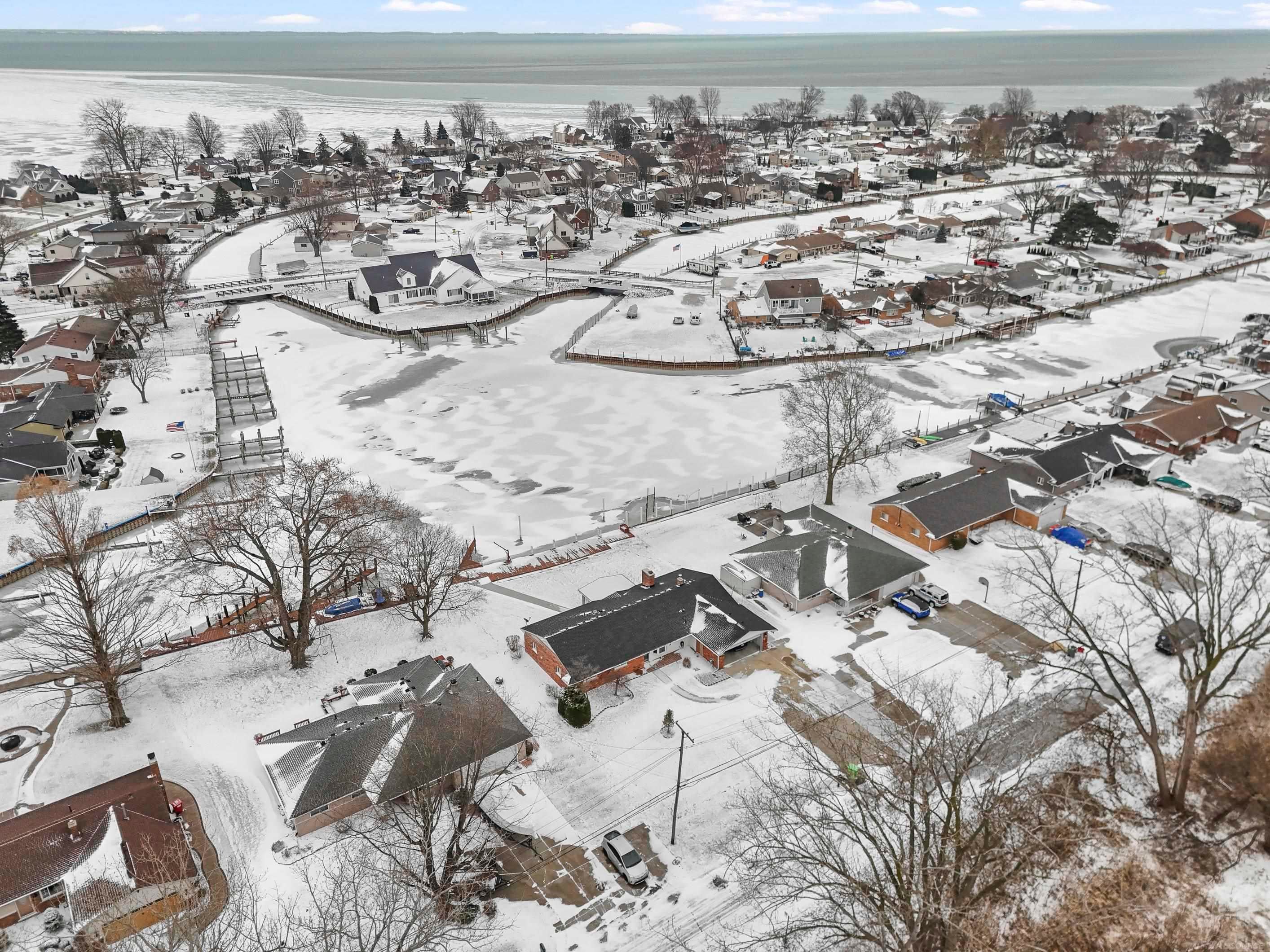 Harrison Twp, Michigan, 48045, United States, 3 Bedrooms Bedrooms, ,2 BathroomsBathrooms,Residential,For Sale,2005468