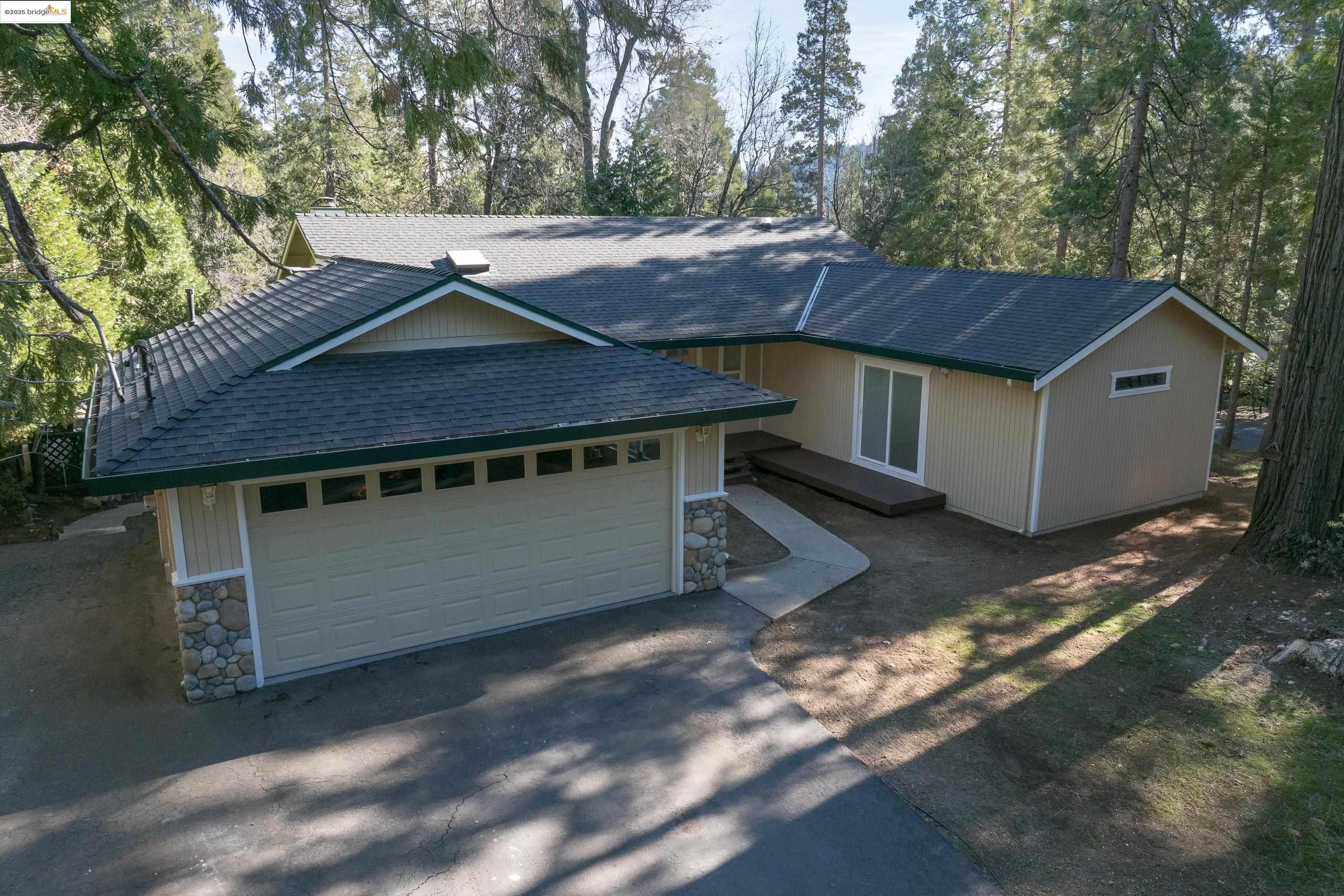 Twain Harte, California, 95383, United States, 3 Bedrooms Bedrooms, ,3 BathroomsBathrooms,Residential,For Sale,1978195