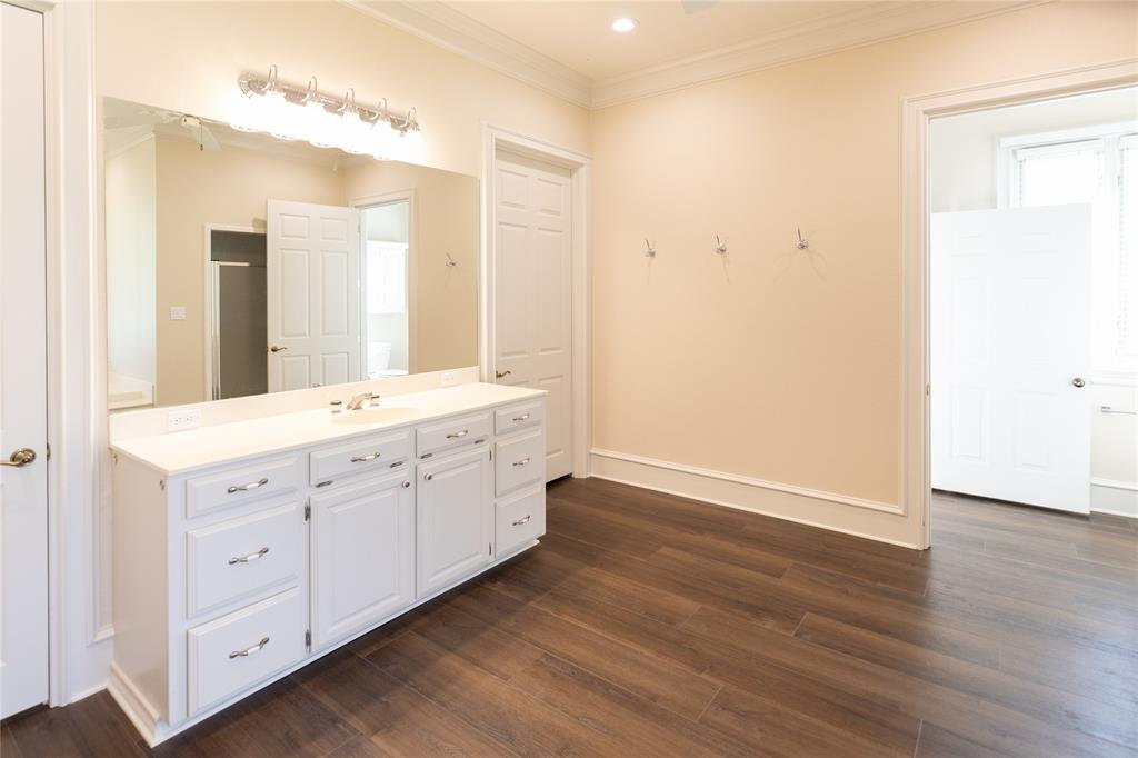 Texarkana, Texas, 75503, United States, 5 Bedrooms Bedrooms, ,8 BathroomsBathrooms,Residential,For Sale,1877374