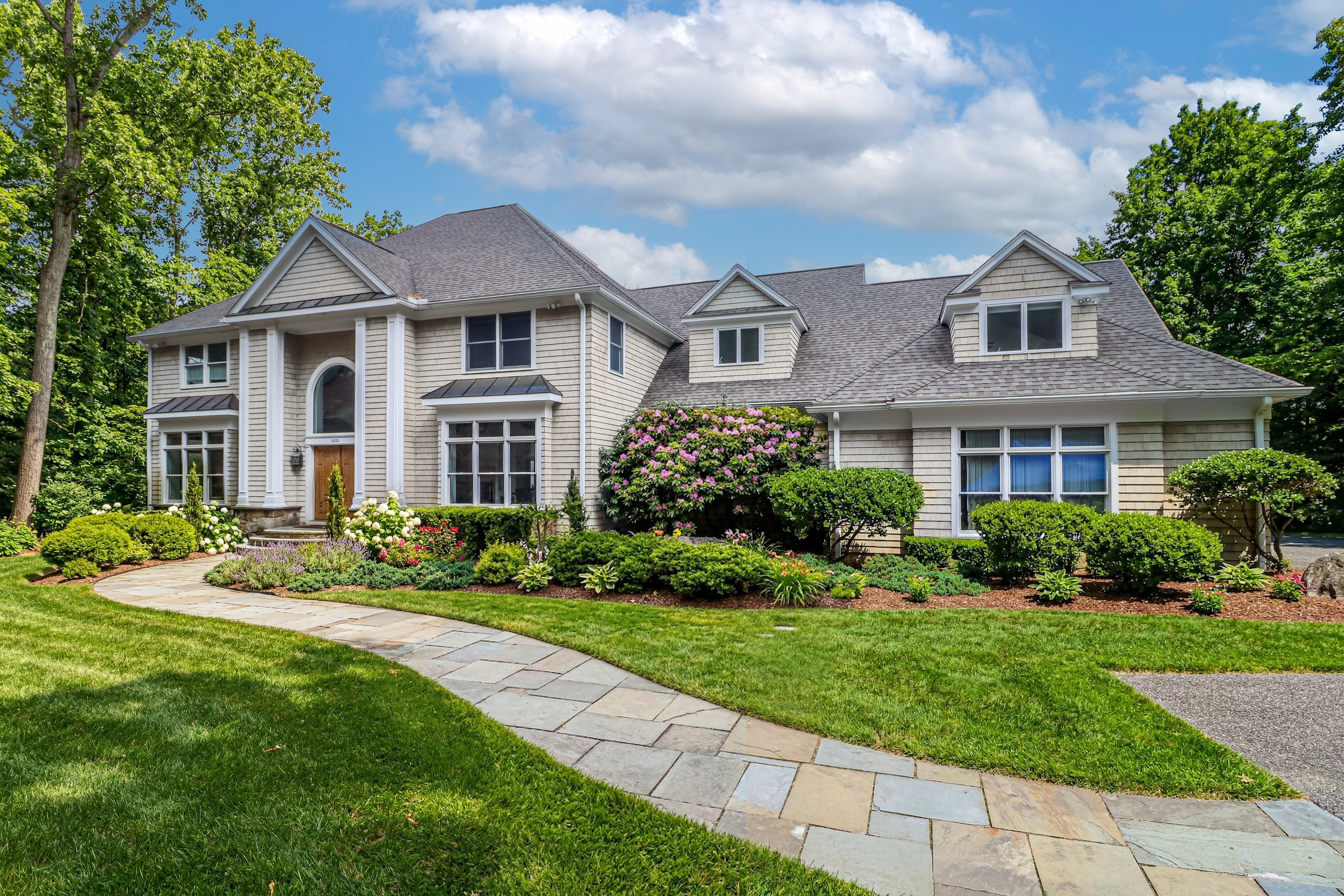  Lake Lillinonah Living, Elevated by Privacy and Scale - 物件實景