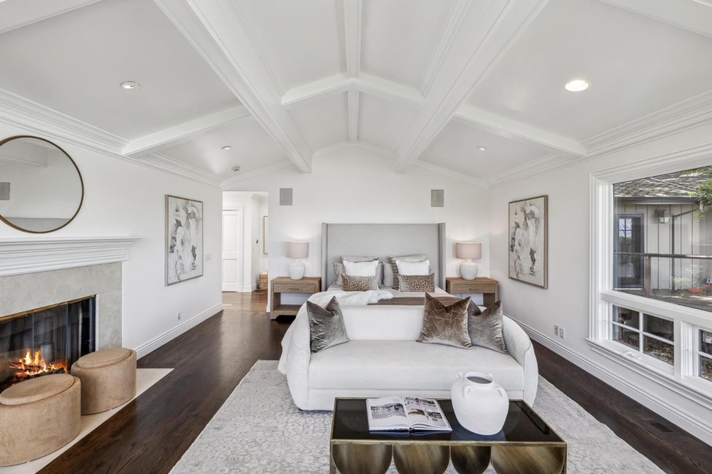 Portola Valley, California, 94028, United States, 6 Bedrooms Bedrooms, ,6 BathroomsBathrooms,Residential,For Sale,1917996