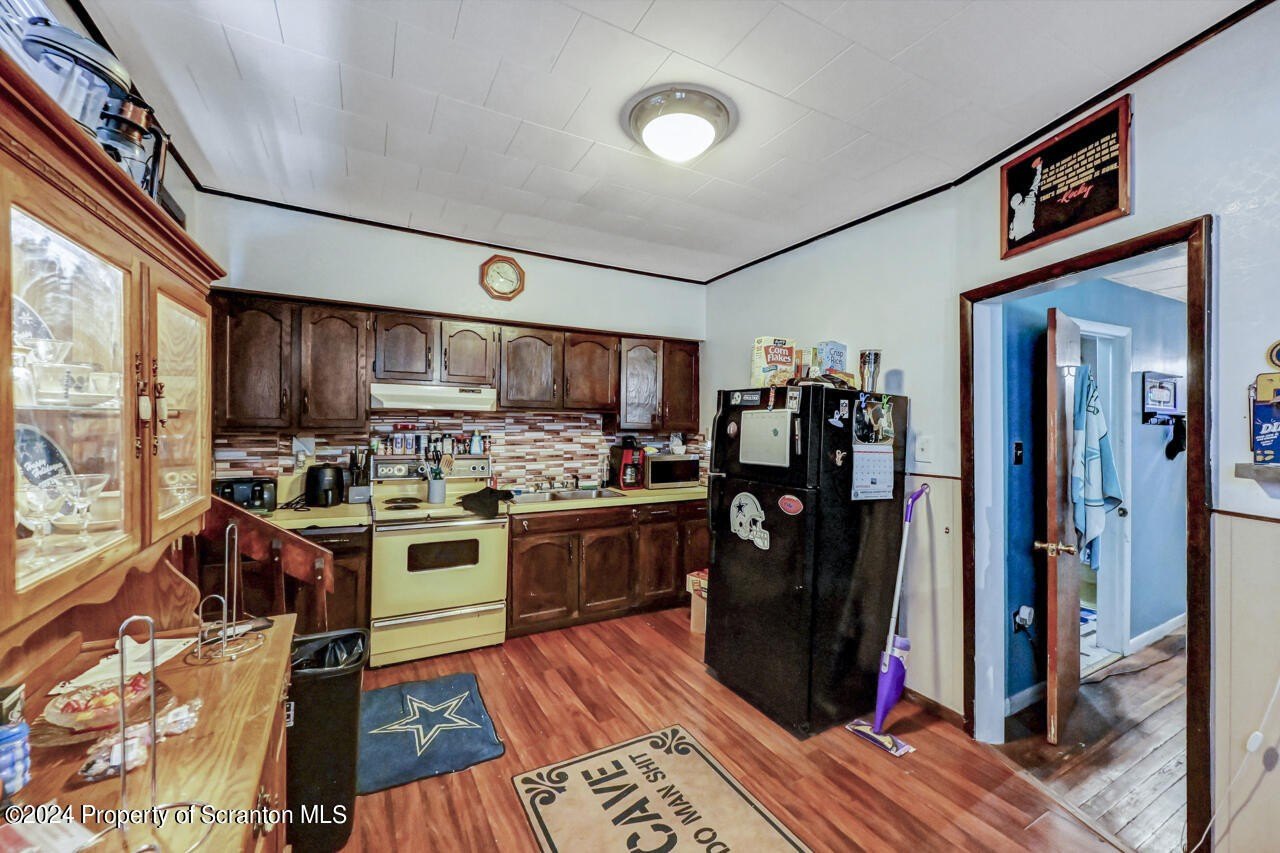 Olyphant, Pennsylvania, 18447, United States, ,Residential,For Sale,1996736