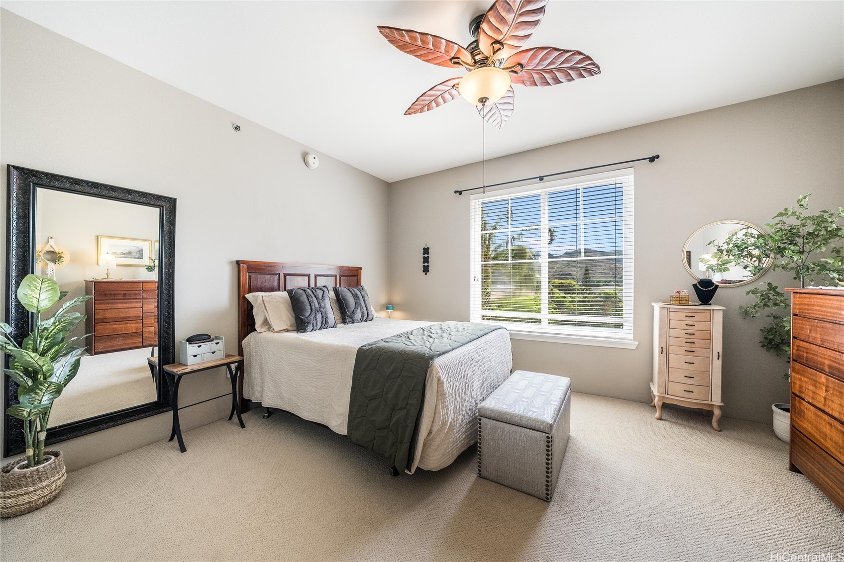 Honolulu, Hawaii, 96825, United States, 3 Bedrooms Bedrooms, ,2 BathroomsBathrooms,Residential,For Sale,1885693
