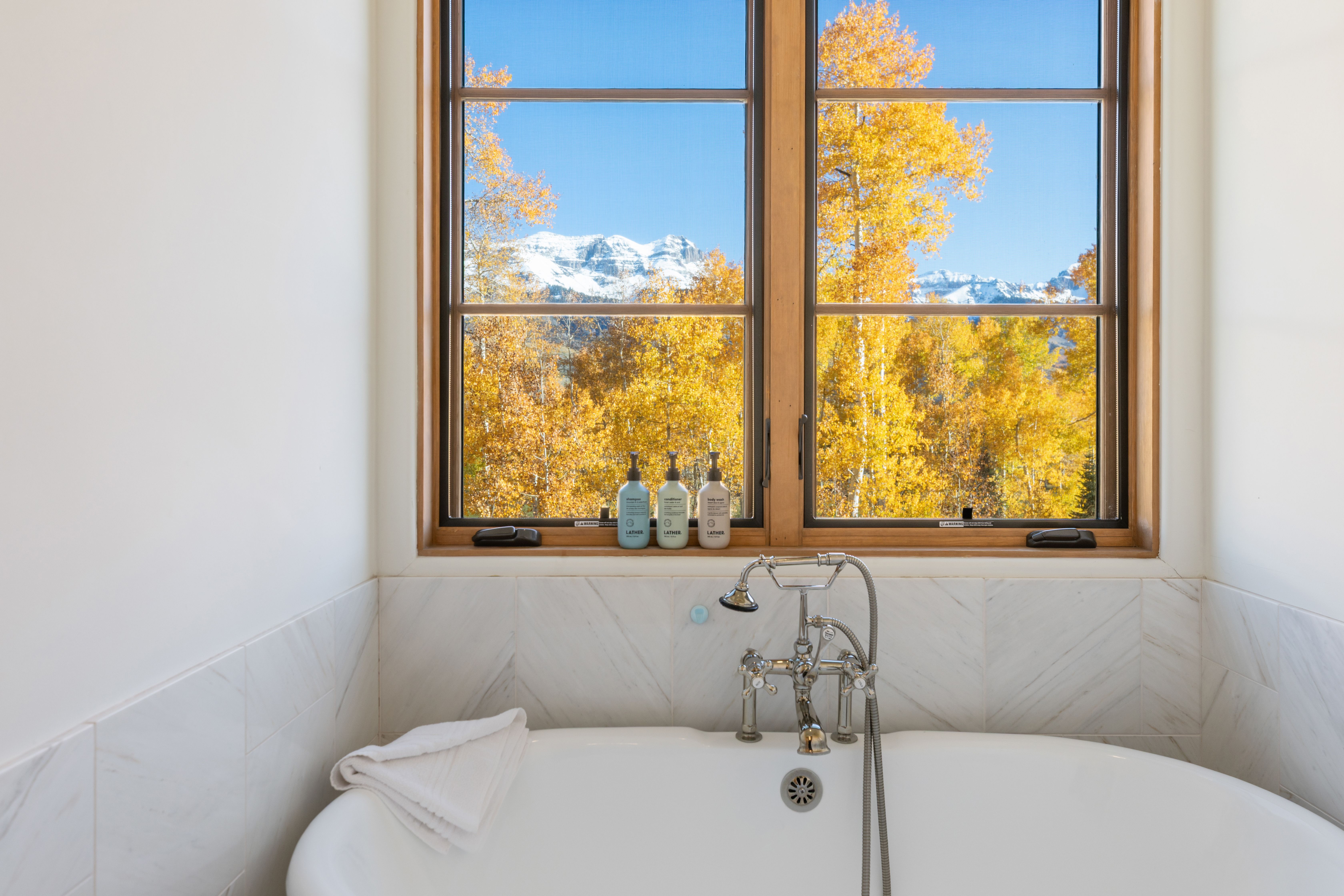  Set Among The Aspens On Just Over An Acre - 物件實景