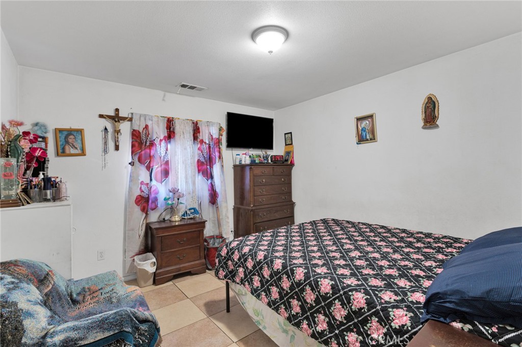 Redlands, California, 92374, United States, 5 Bedrooms Bedrooms, ,3 BathroomsBathrooms,Residential,For Sale,1987347