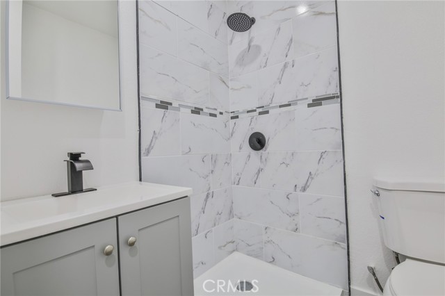 Los Angeles, California, 90059, United States, 2 Bedrooms Bedrooms, ,1 BathroomBathrooms,Residential,For Sale,1974329