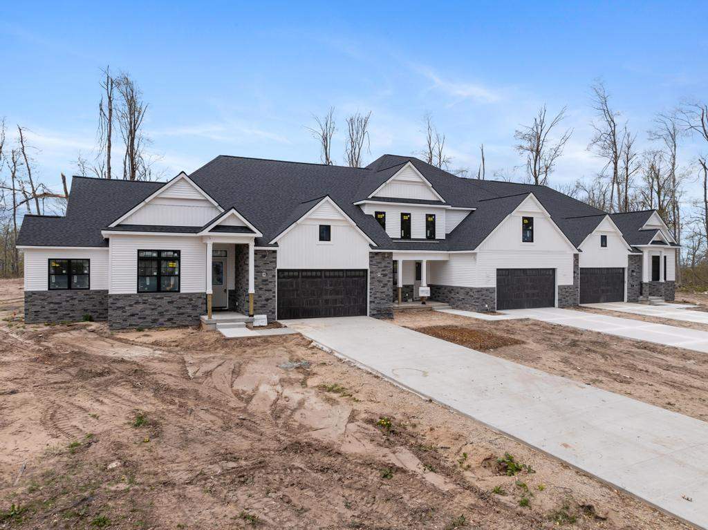 Harbor Springs, Michigan, 49740, United States, 3 Bedrooms Bedrooms, ,2 BathroomsBathrooms,Residential,For Sale,1818428