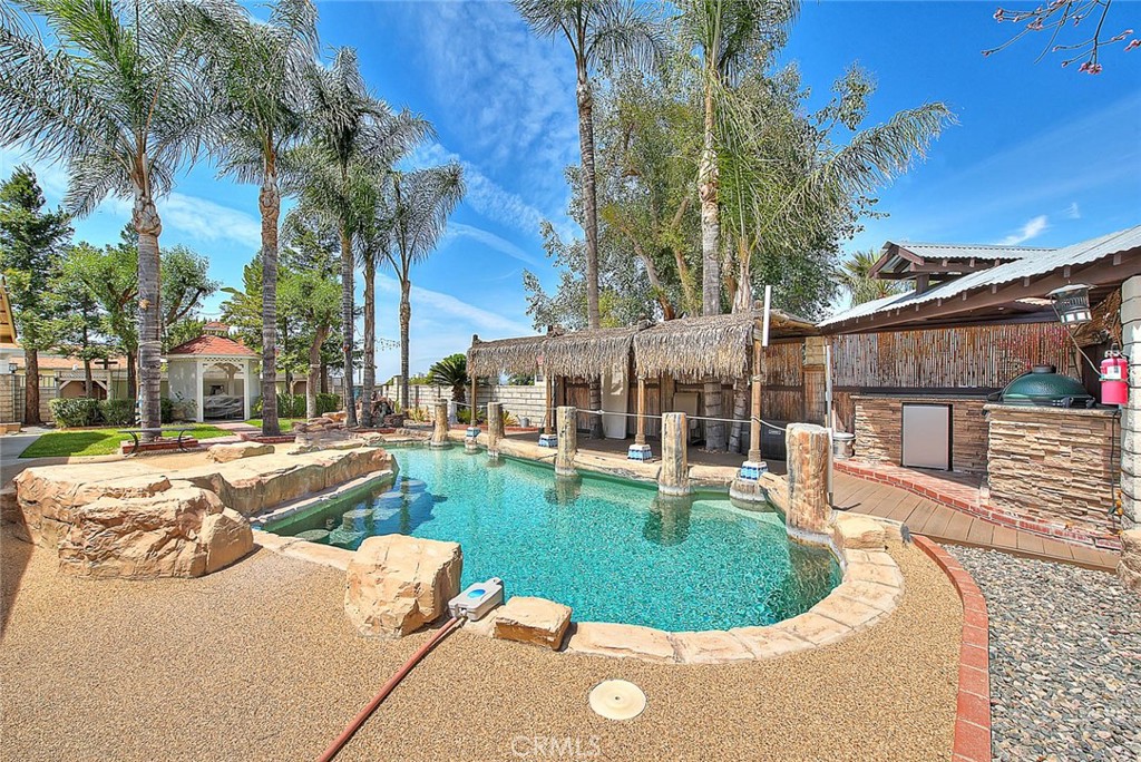 Loma Linda, California, 92354, United States, 4 Bedrooms Bedrooms, ,2 BathroomsBathrooms,Residential,For Sale,2007501