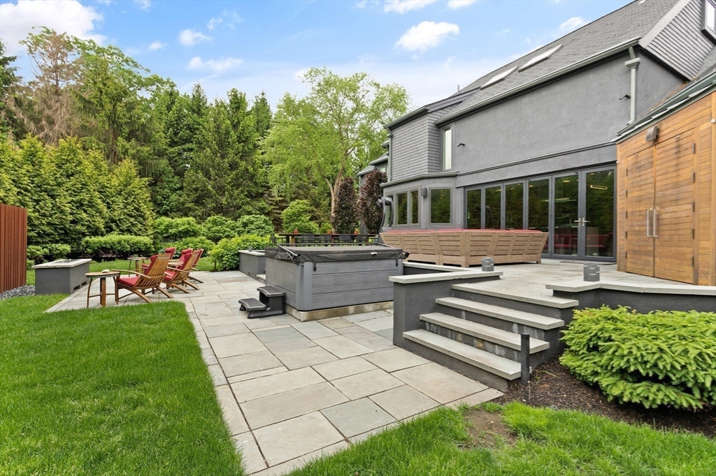 Brookline, Massachusetts, 02467, United States, 5 Bedrooms Bedrooms, ,6 BathroomsBathrooms,Residential,For Sale,1686608