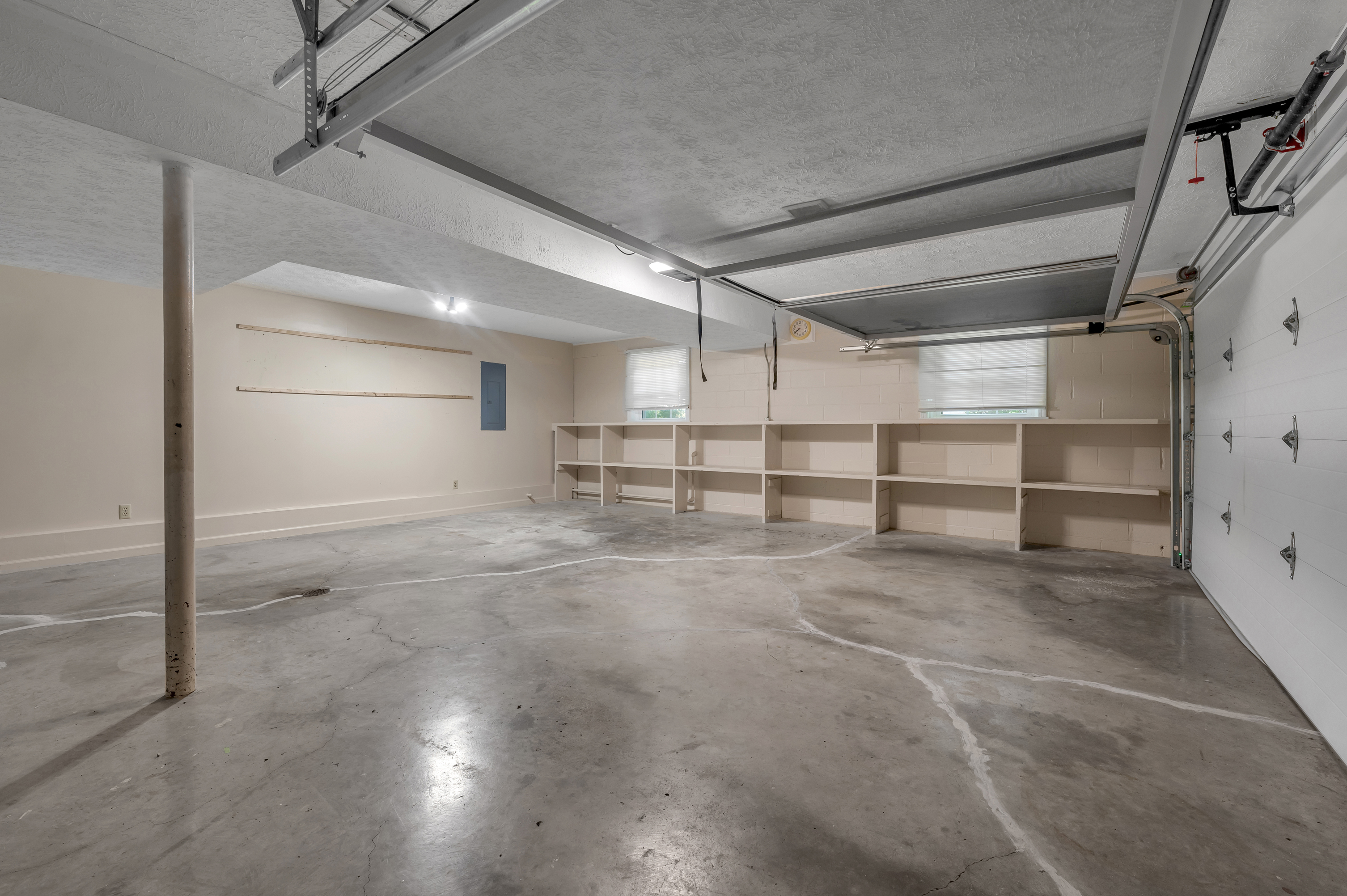  568 Merrimac Drive - 物件實景