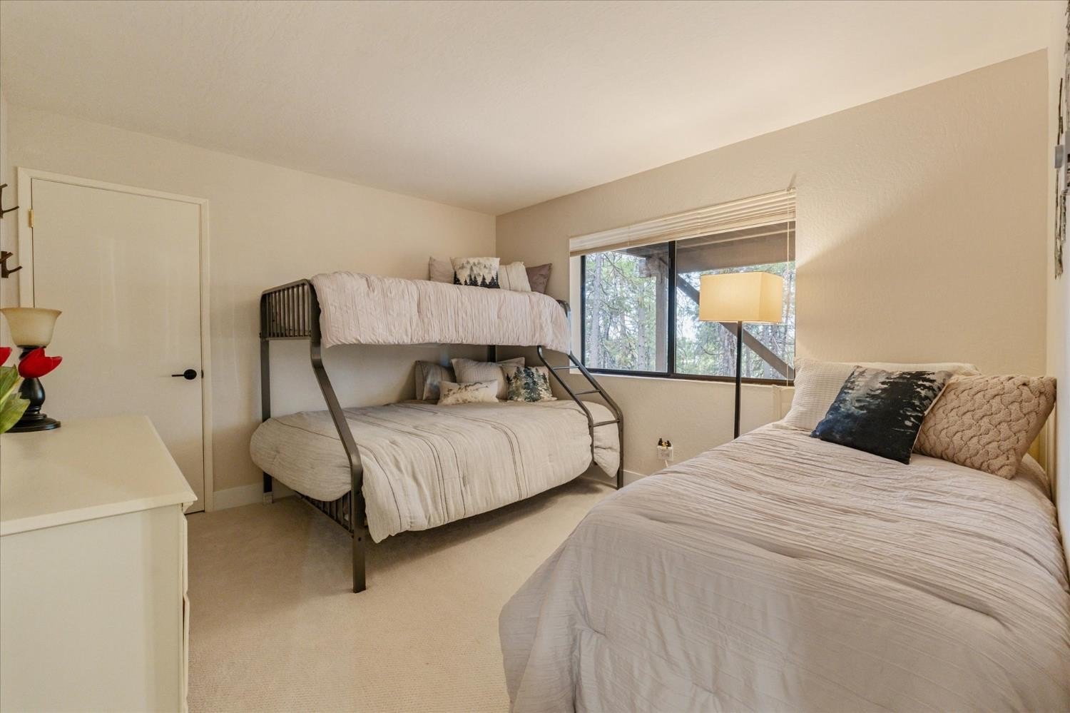 Murphys, California, 95247, United States, 4 Bedrooms Bedrooms, ,3 BathroomsBathrooms,Residential,For Sale,1981649