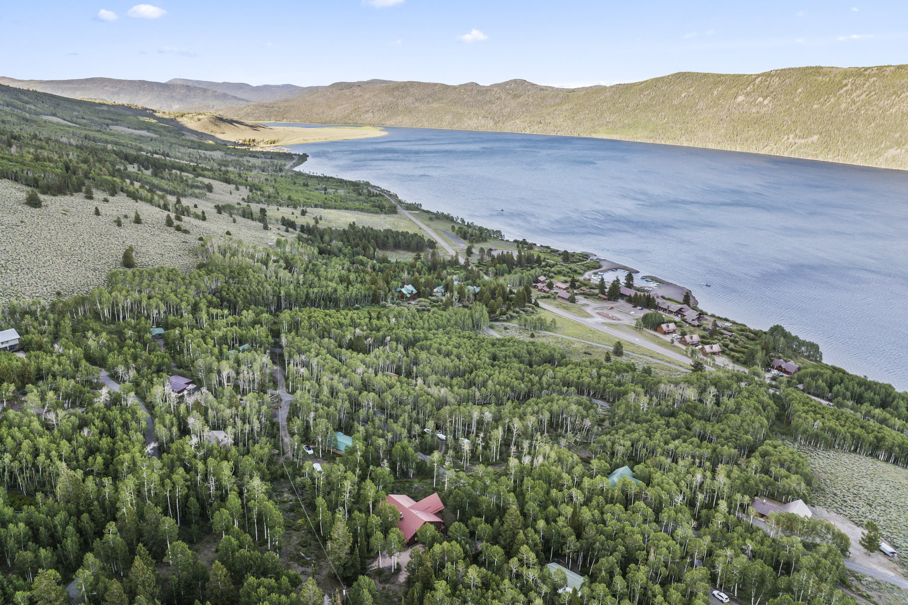  Fish Lake Two-Story Cabin with Views - 物件實景