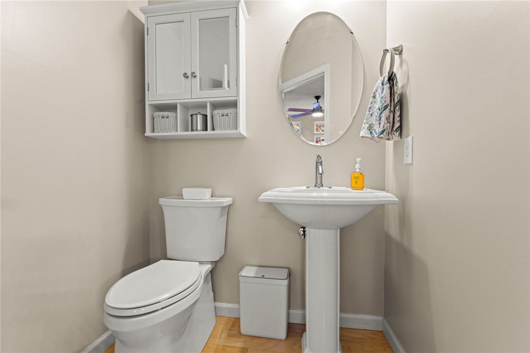 Venetia, Pennsylvania, 15367, United States, 4 Bedrooms Bedrooms, ,3 BathroomsBathrooms,Residential,For Sale,2008848